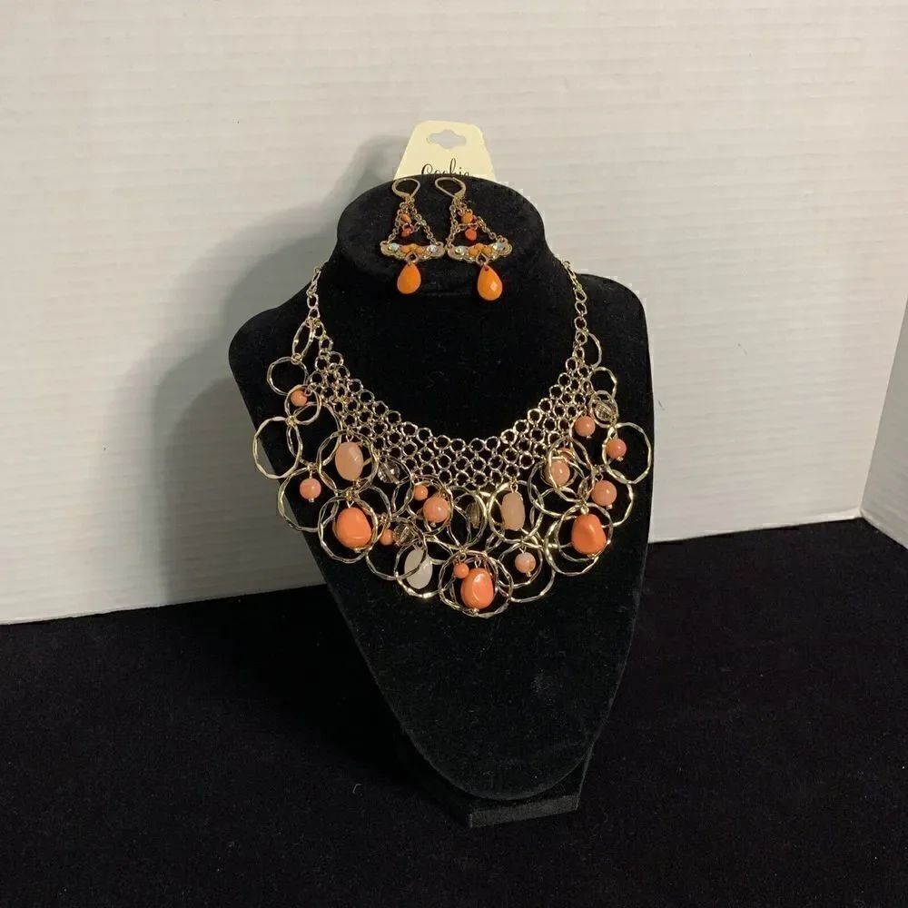 Cookie Coral and Gold Necklace and Earring Set